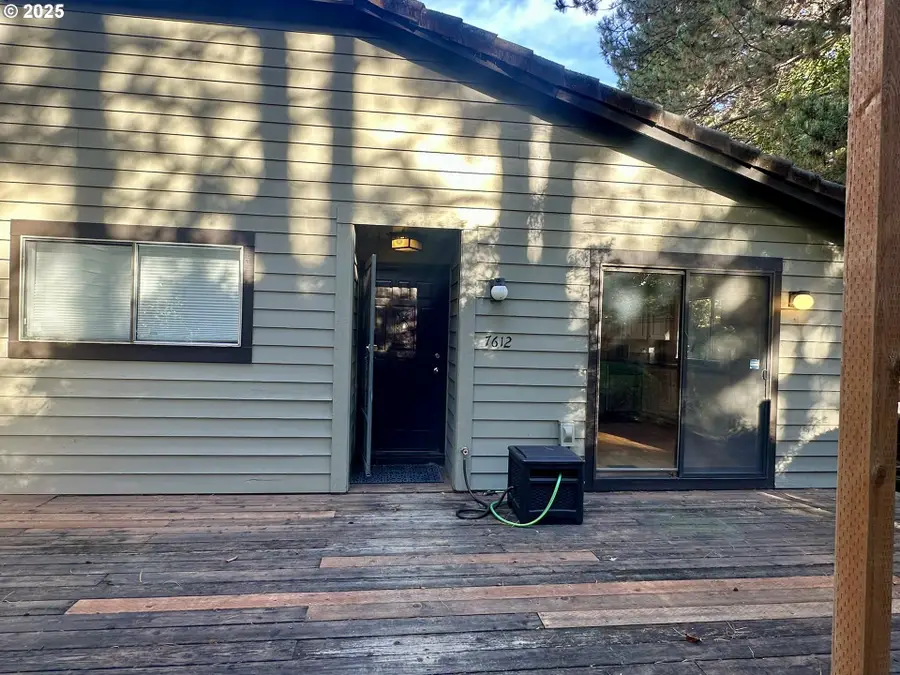 7612 SW Cresmoor Dr, Beaverton, OR 97008 - #3