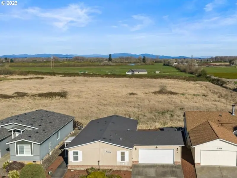 51374 SE Hoodview Dr, Scappoose, OR 97056 - #1