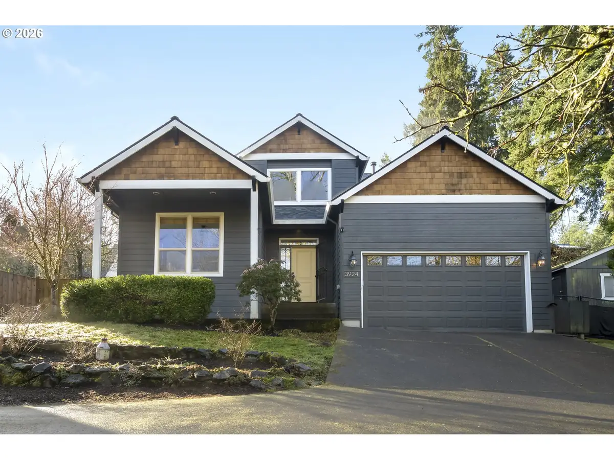 3924 SW Pasadena St, Portland, OR 97219 - #1