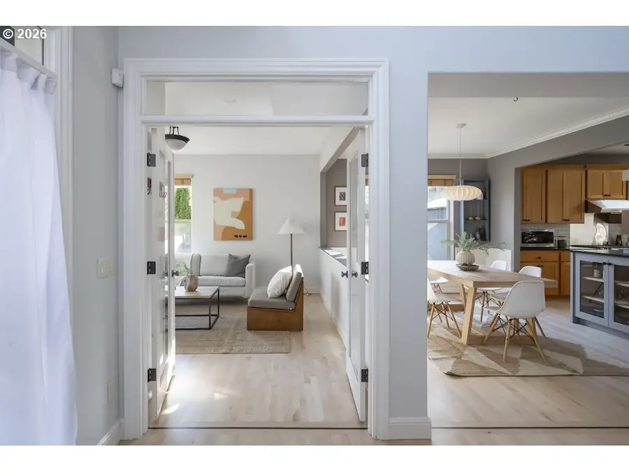 3924 SW Pasadena St, Portland, OR 97219 - #3