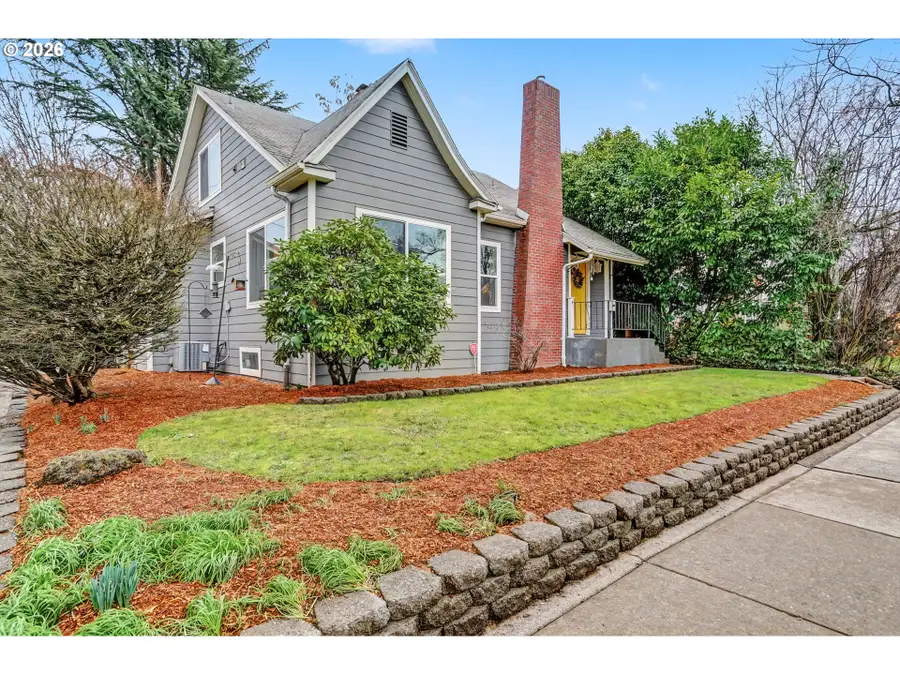 1050 Summer St, Salem, OR 97301 - Image #2