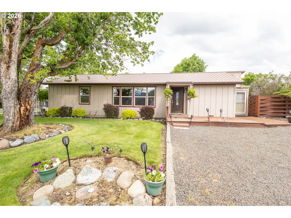 2 S College St, Joseph, OR 97846 - #1