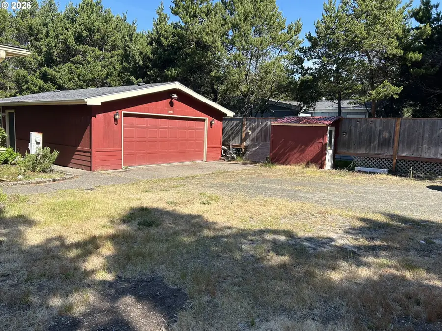 88282 Elmont Dr, Florence, OR 97439 - #3