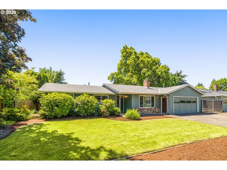 828 NW Forest St, Hillsboro, OR 97124 - #2