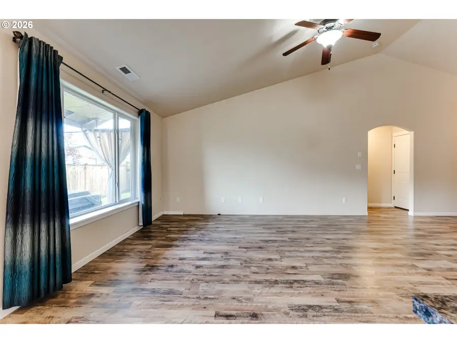 362 Camrin Loop, Creswell, OR 97426 - #3