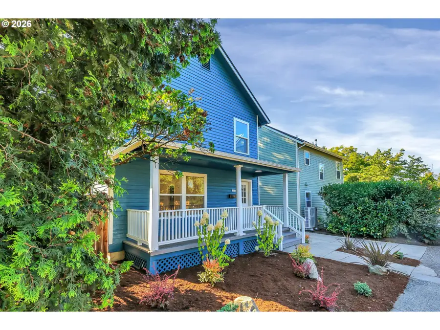 2617 SE Cesar E Chavez Blvd, Portland, OR 97202 - #3