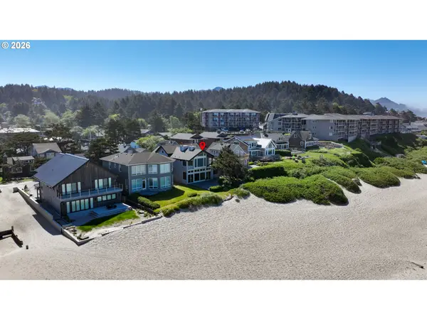 1360 Pacific St, CannonBeach, OR 97110