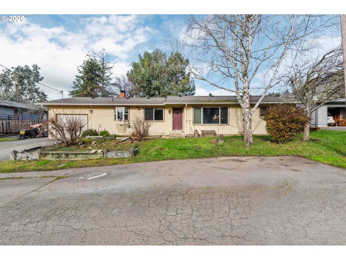 2031 Kincheloe Ln, Myrtle Point, OR 97458 - Image #1