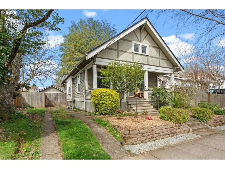8547 N Oswego Ave, Portland, OR 97203 - #2