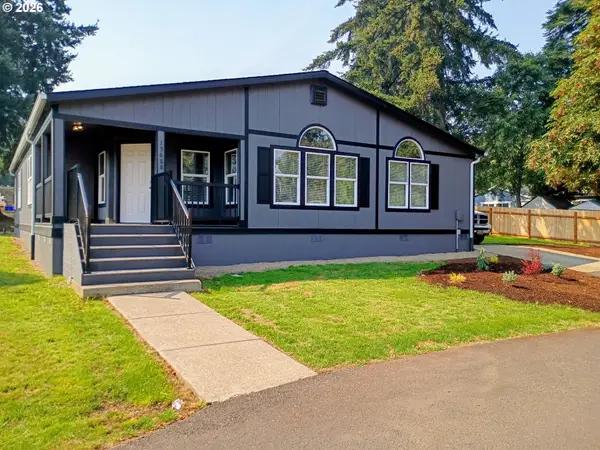 15688 S Tall Timber Ln, Molalla, OR 97038