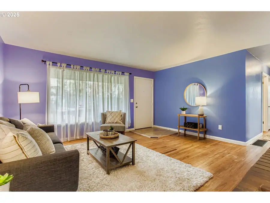 6405 SW Radcliffe St, Portland, OR 97219 - Image #3