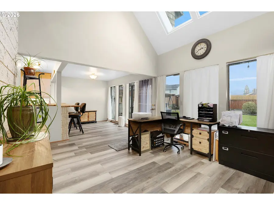 605 Deerwood Ct, Winston, OR 97496 - Image #3