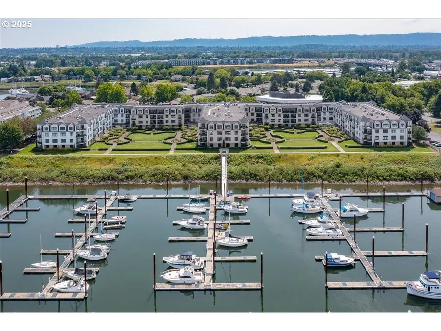 707 N Hayden Island Dr #223, Portland, OR 97217 - Image #2