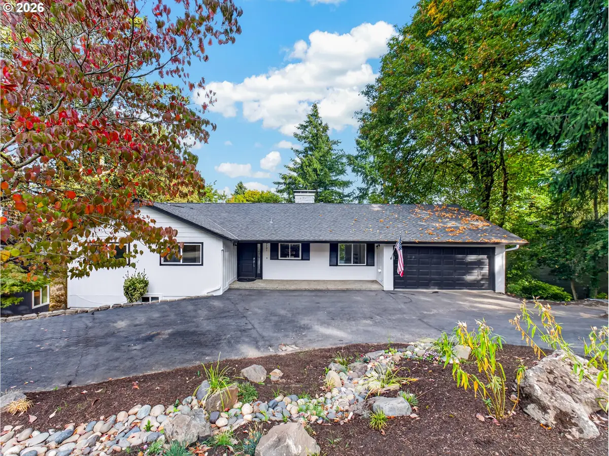 17701 Overlook Cir, Lake Oswego, OR 97034 - #1