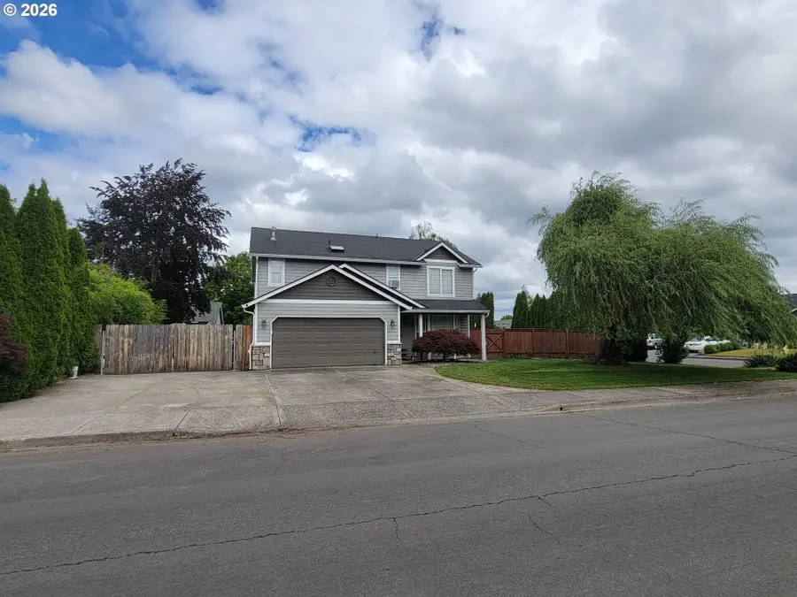 1301 NW 4th Ave, Battle Ground, WA 98604 - #2