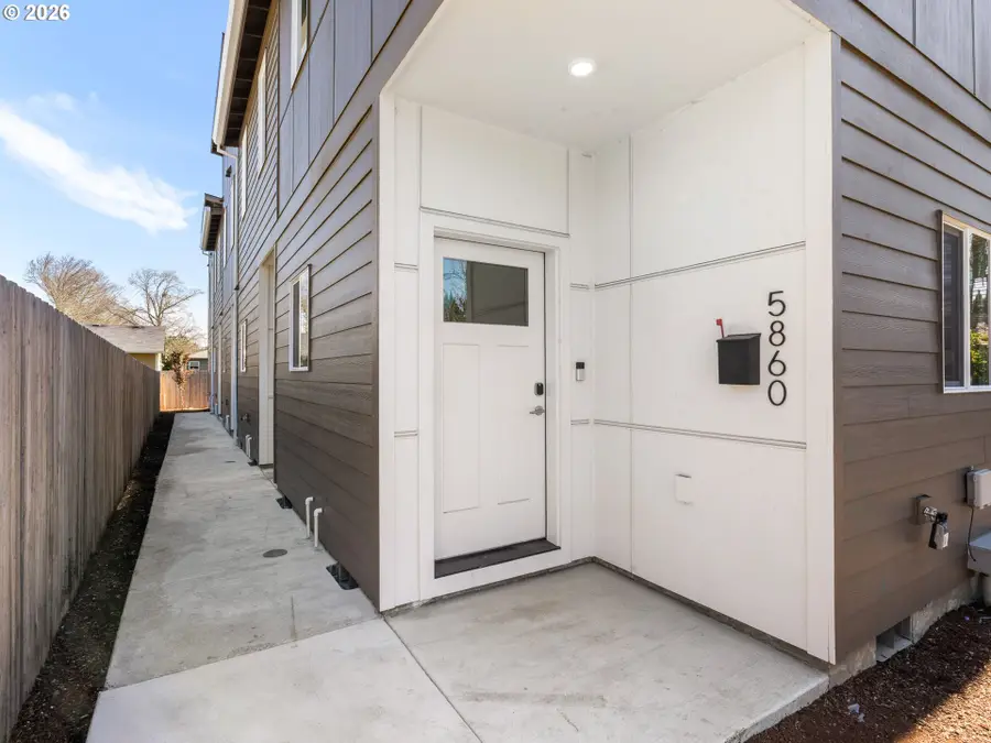5860 N Missouri Ave #1, Portland, OR 97217 - #2