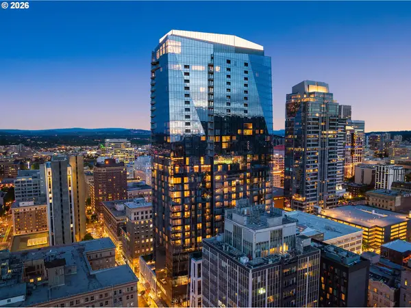 550 SW 10th Ave #3105, Portland, OR 97205