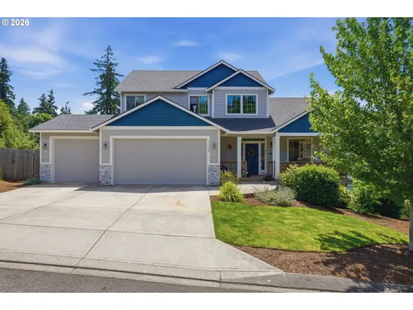 35580 Elk Meadows Dr, StHelens, OR 97051