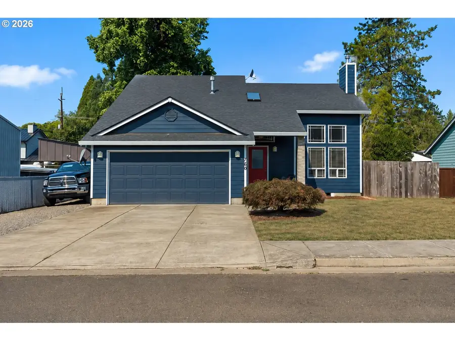 760 SE Justin St, Sheridan, OR 97378 - #2