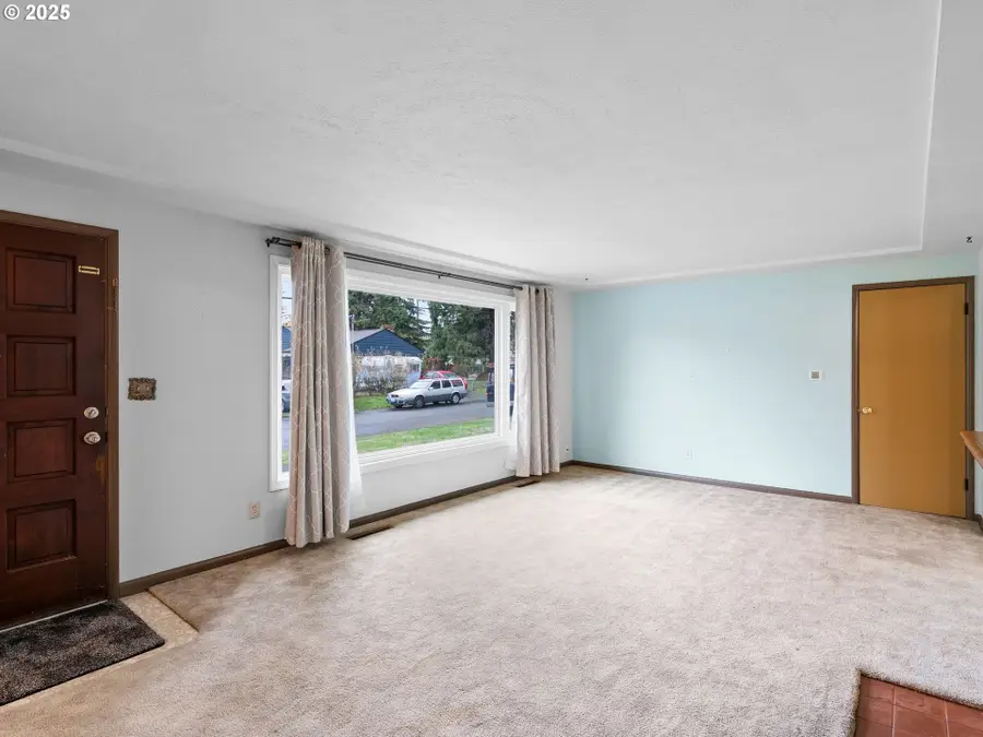 426 NE 116th Pl, Portland, OR 97220 - Image #3