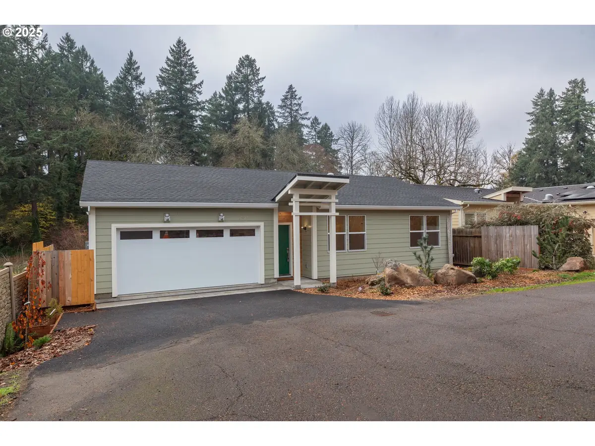 15427 SE River Rd, Oak Grove, OR 97267 - Image #1