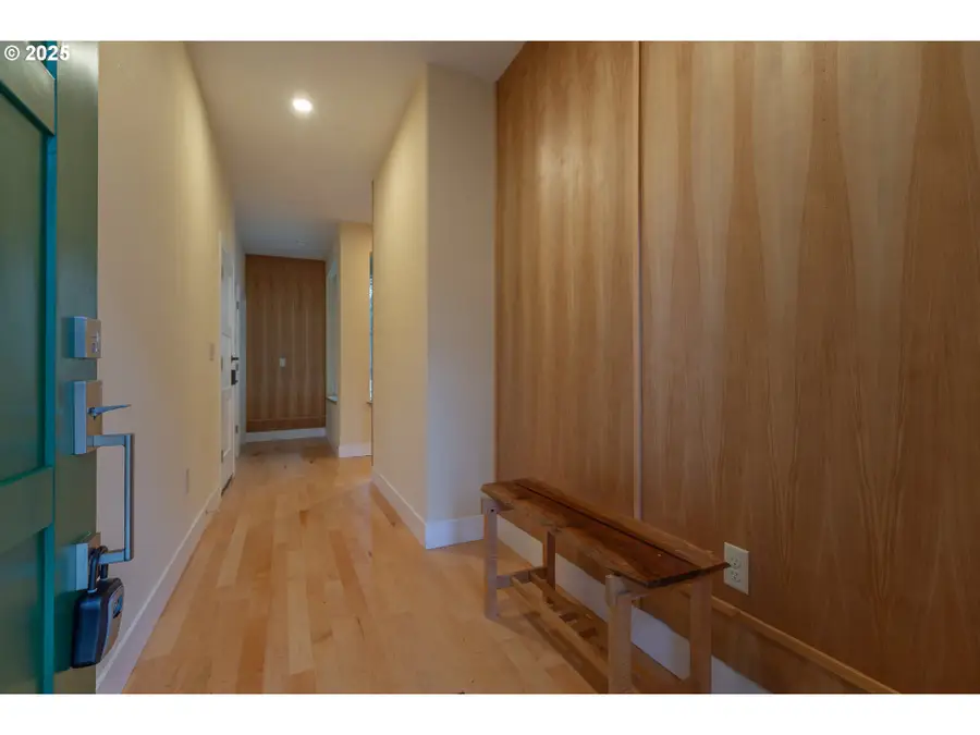 15427 SE River Rd, Oak Grove, OR 97267 - Image #3