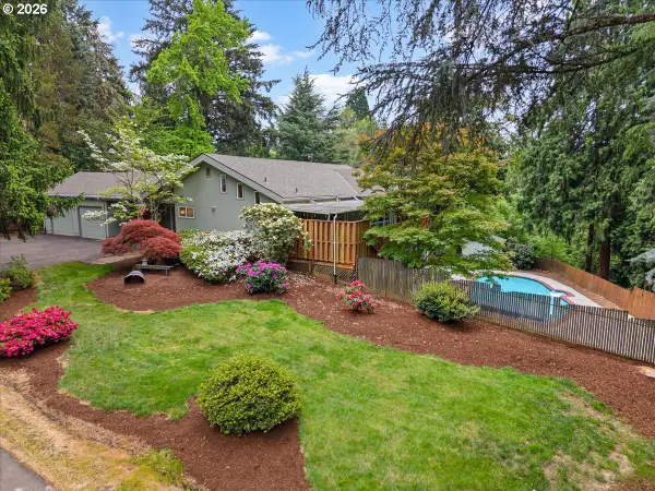 3088 SE Camwal Dr, Hillsboro, OR 97123