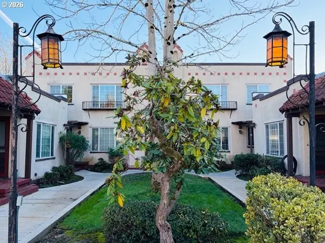 2010 SE Sherman St, Portland, OR 97214 - #2