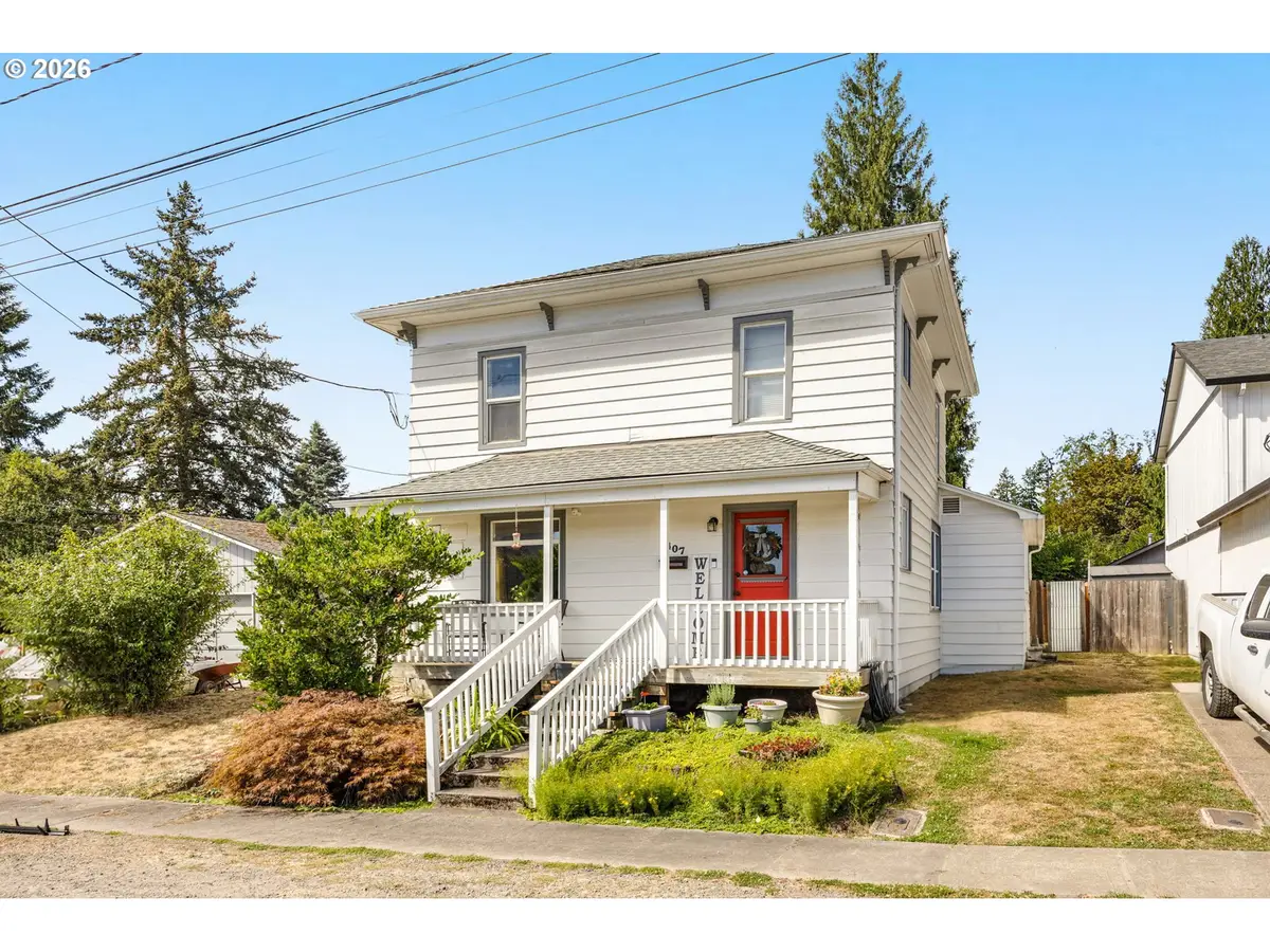 407 N Lincoln St, Newberg, OR 97132 - #1