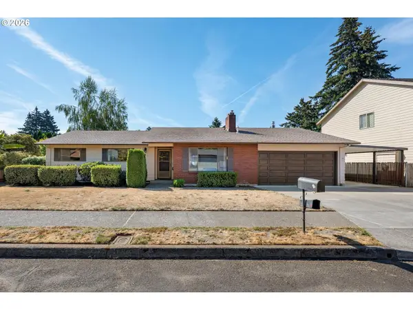 18810 NE Clackamas St, Portland, OR 97230
