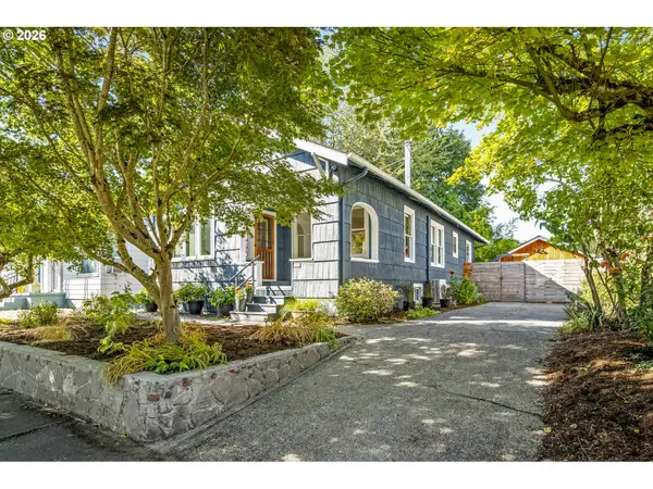 641 NE Holland St, Portland, OR 97211