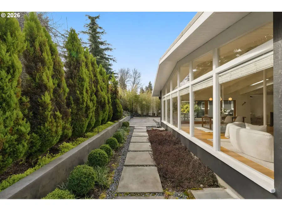 4207 SW 52nd Ave Sw, Portland, OR 97221 - #2