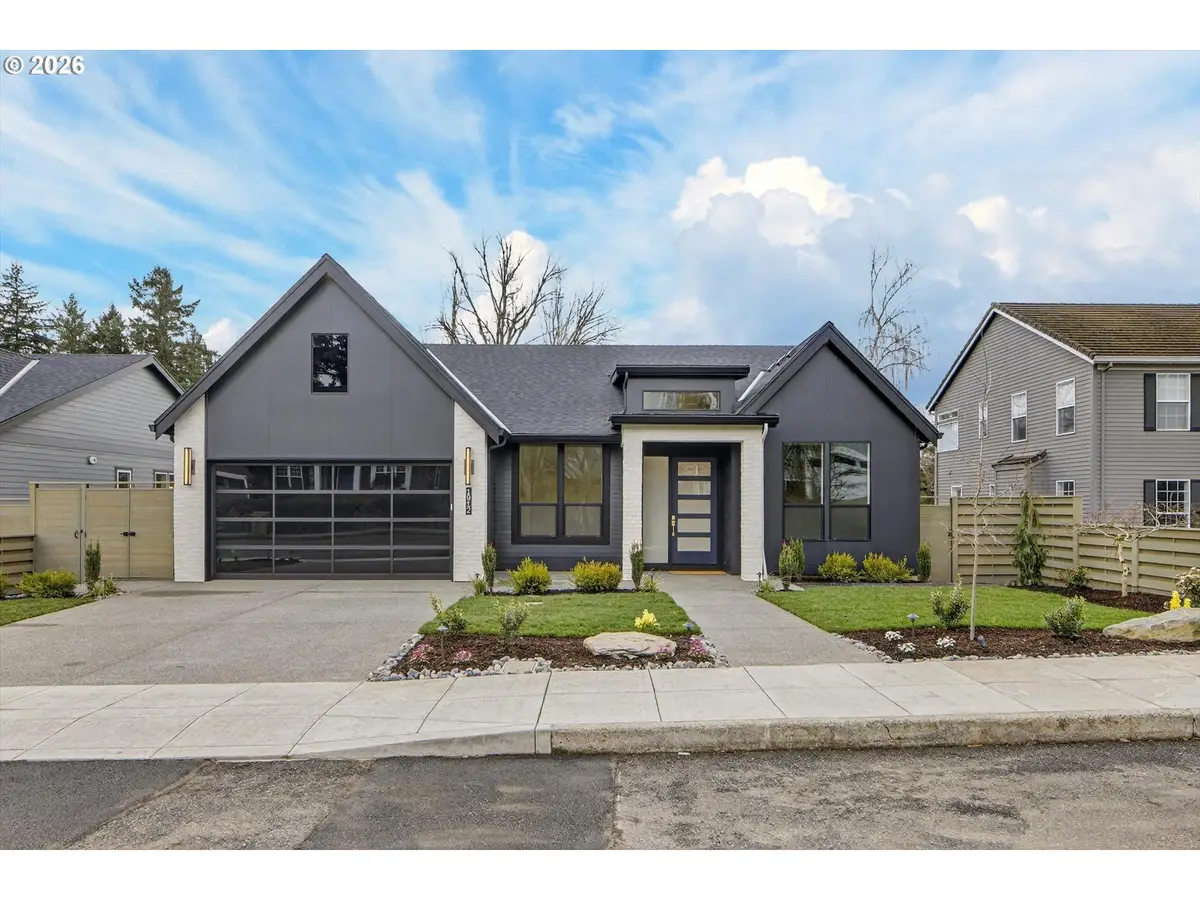 1912 SW Dickinson Ln, Portland, OR 97219 - #1