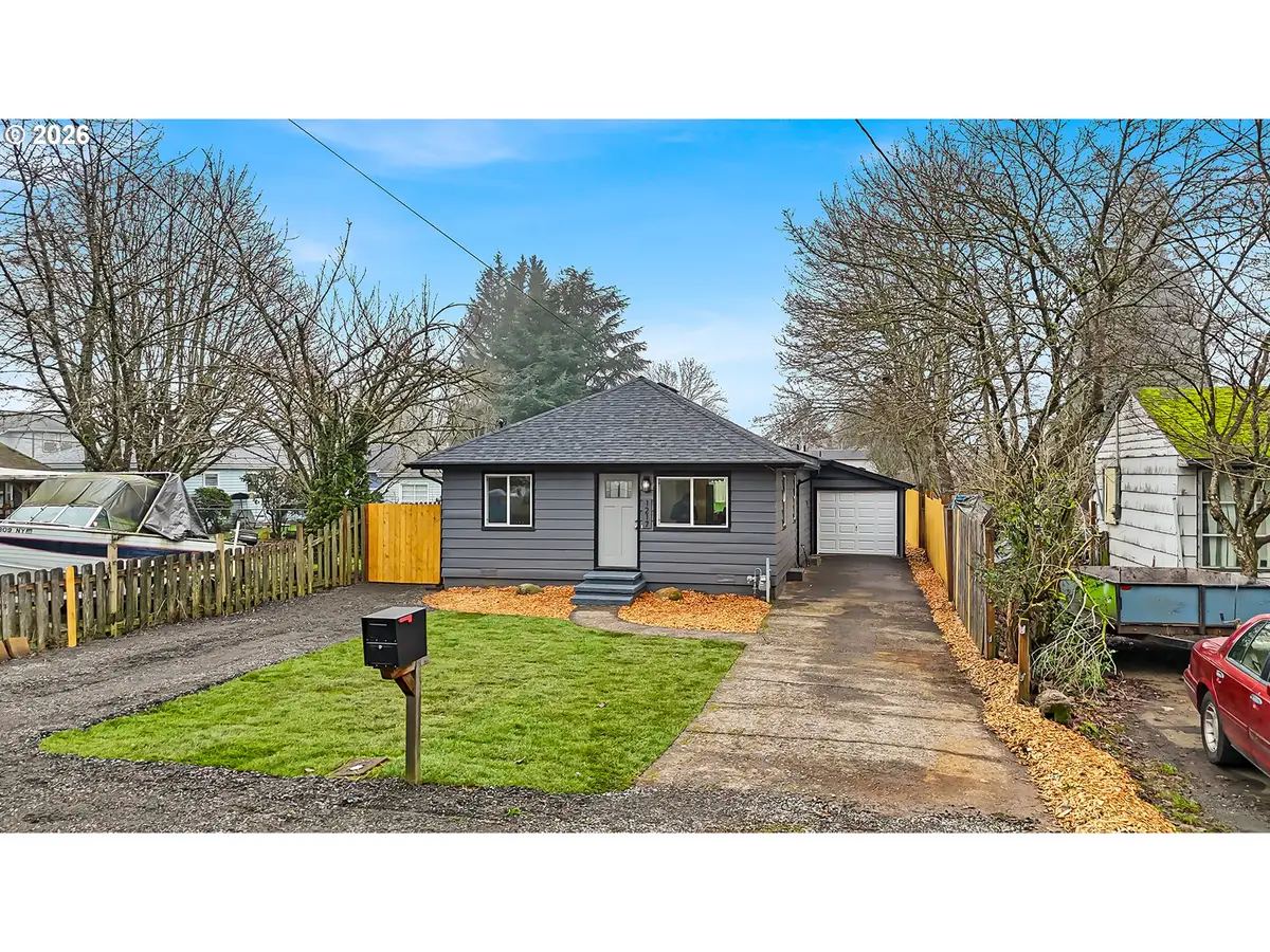 1217 SE 151st Ave, Portland, OR 97233 - Image #1