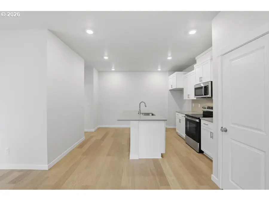 417 SW 31st St, Battle Ground, WA 98604 - #3