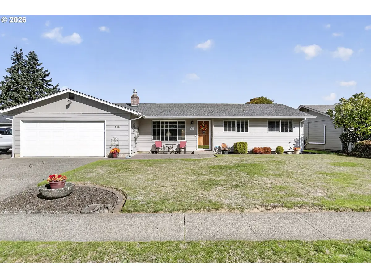 110 Holly Park St, Longview, WA 98632 - #1
