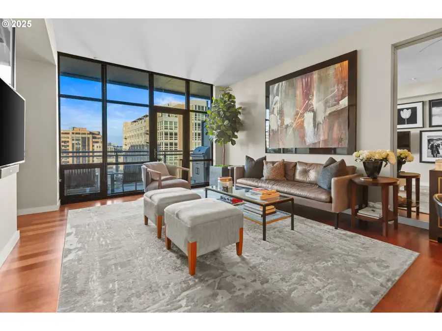 1025 NW Couch St #717, Portland, OR 97209 - Image #3