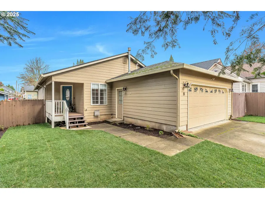 8 Elm St, Ridgefield, WA 98642 - Image #2