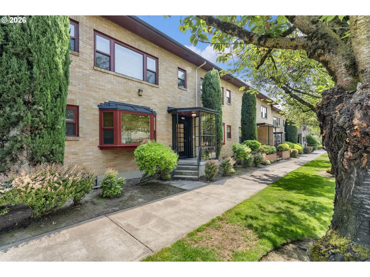 1424 NE 21st Ave #20, Portland, OR 97232 - #1