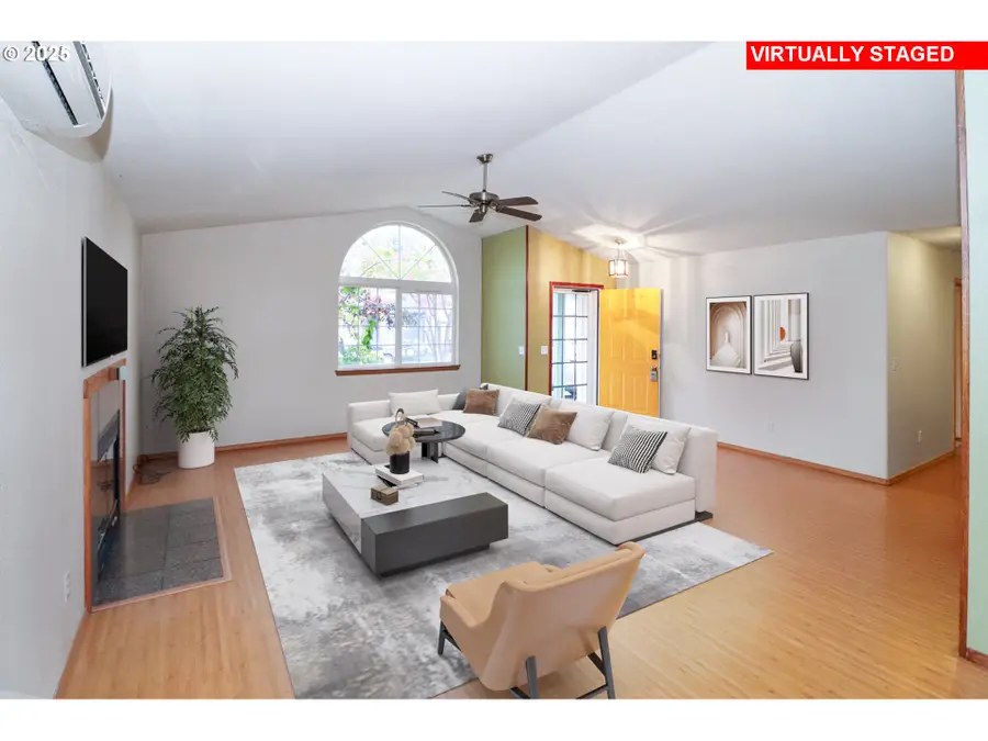 858 S 46th St, Springfield, OR 97478 - Image #2