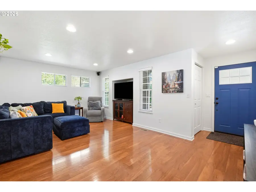 6391 SE Hull Ave, Milwaukie, OR 97267 - #2