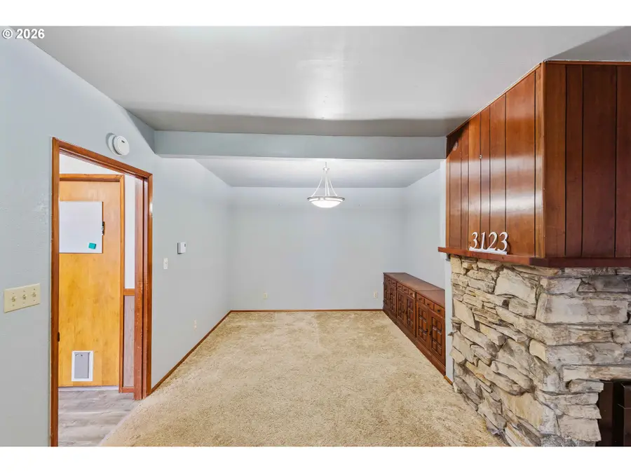 3123 Oak St, North Bend, OR 97459 - #3