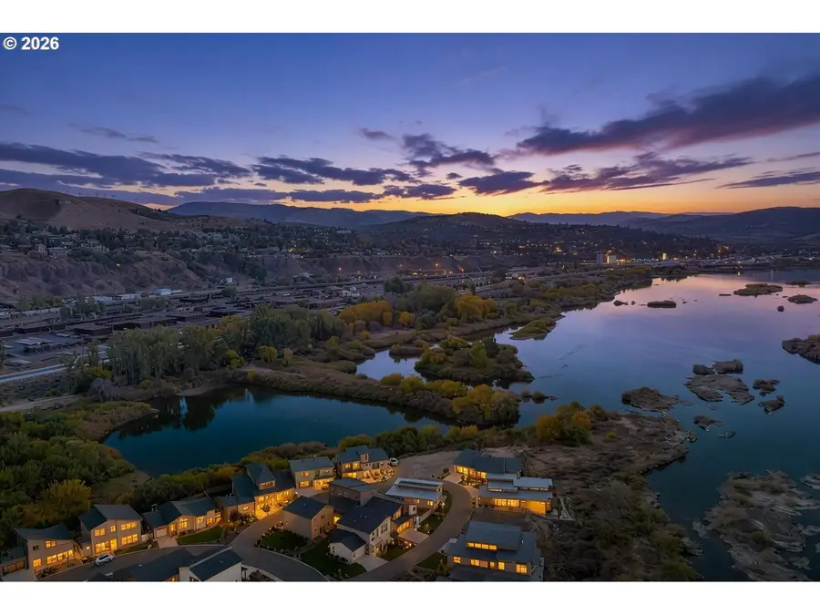 122 Southshore Ln, The Dalles, OR 97058 - #2