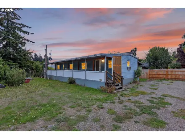 10882 NE Oak St, Donald, OR 97020