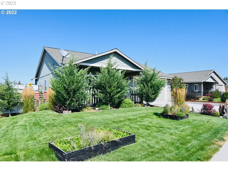 792 SE Dacotah Ct, Madras, OR 97741 - Image #3