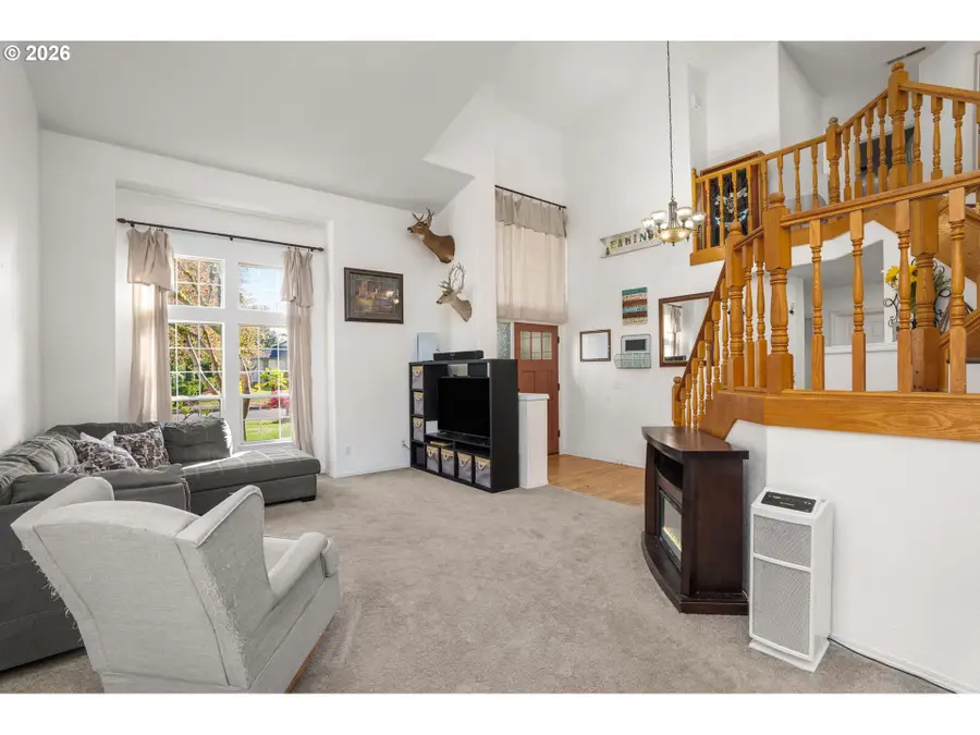 3295 NE 4th Ave, Hillsboro, OR 97124 - #3