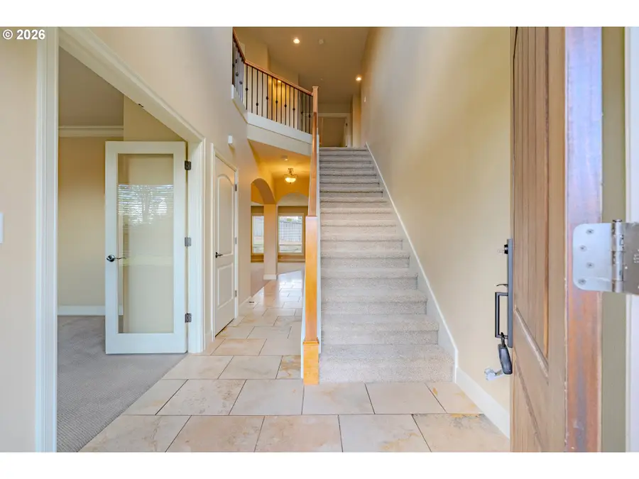 735 NW 24th Ave, Camas, WA 98607 - #2