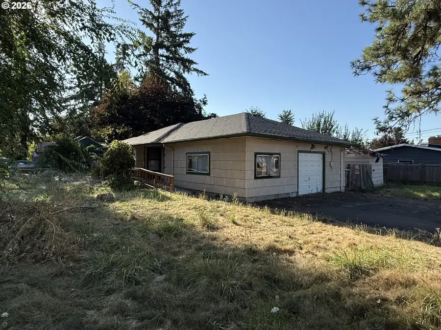 4694 Daisy St, Springfield, OR 97478 - #2