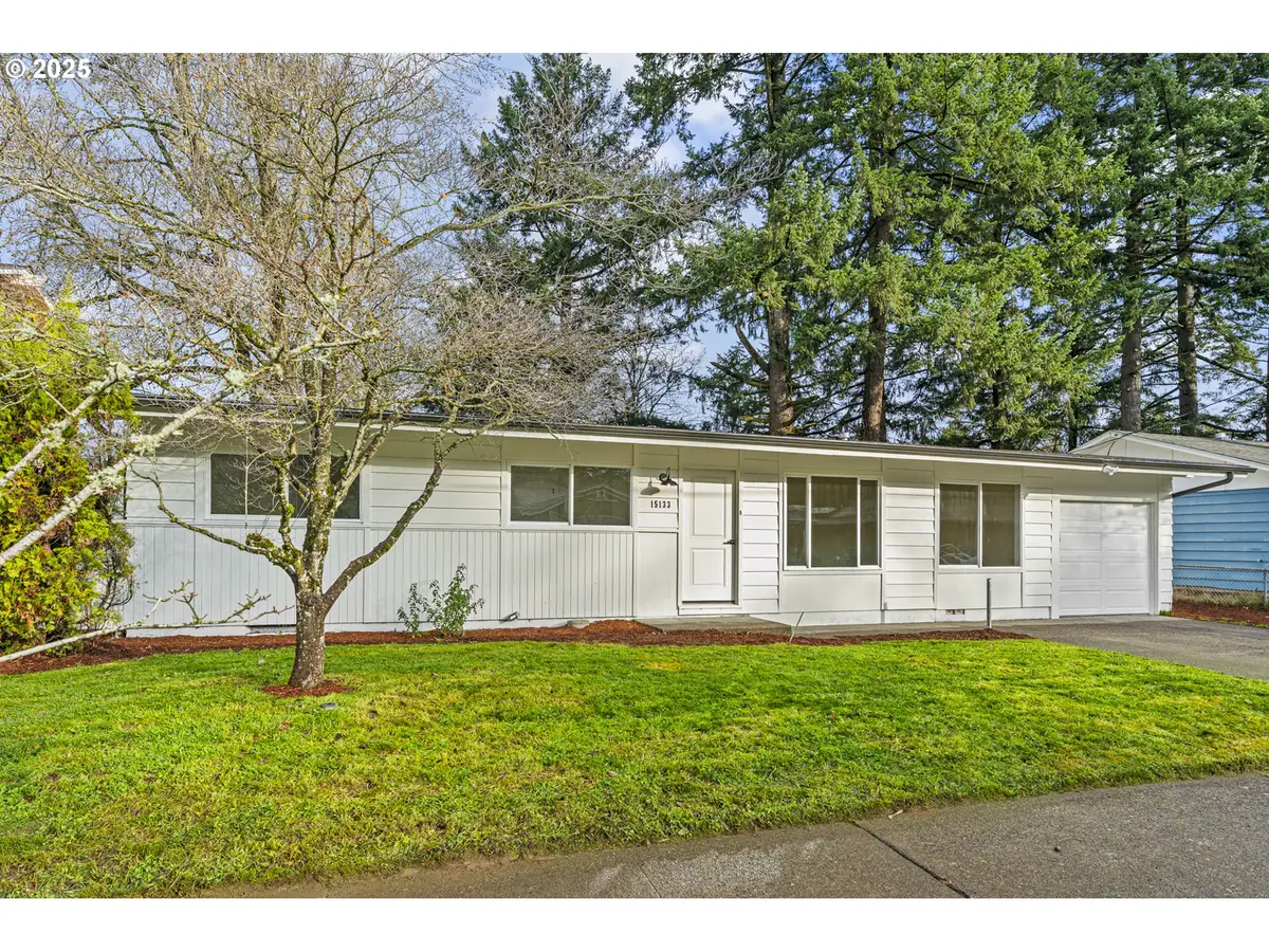 15133 SE Woodward St, Portland, OR 97236 - Image #1