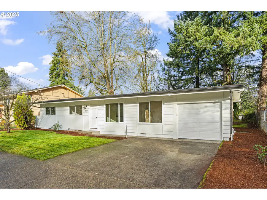15133 SE Woodward St, Portland, OR 97236 - Image #3